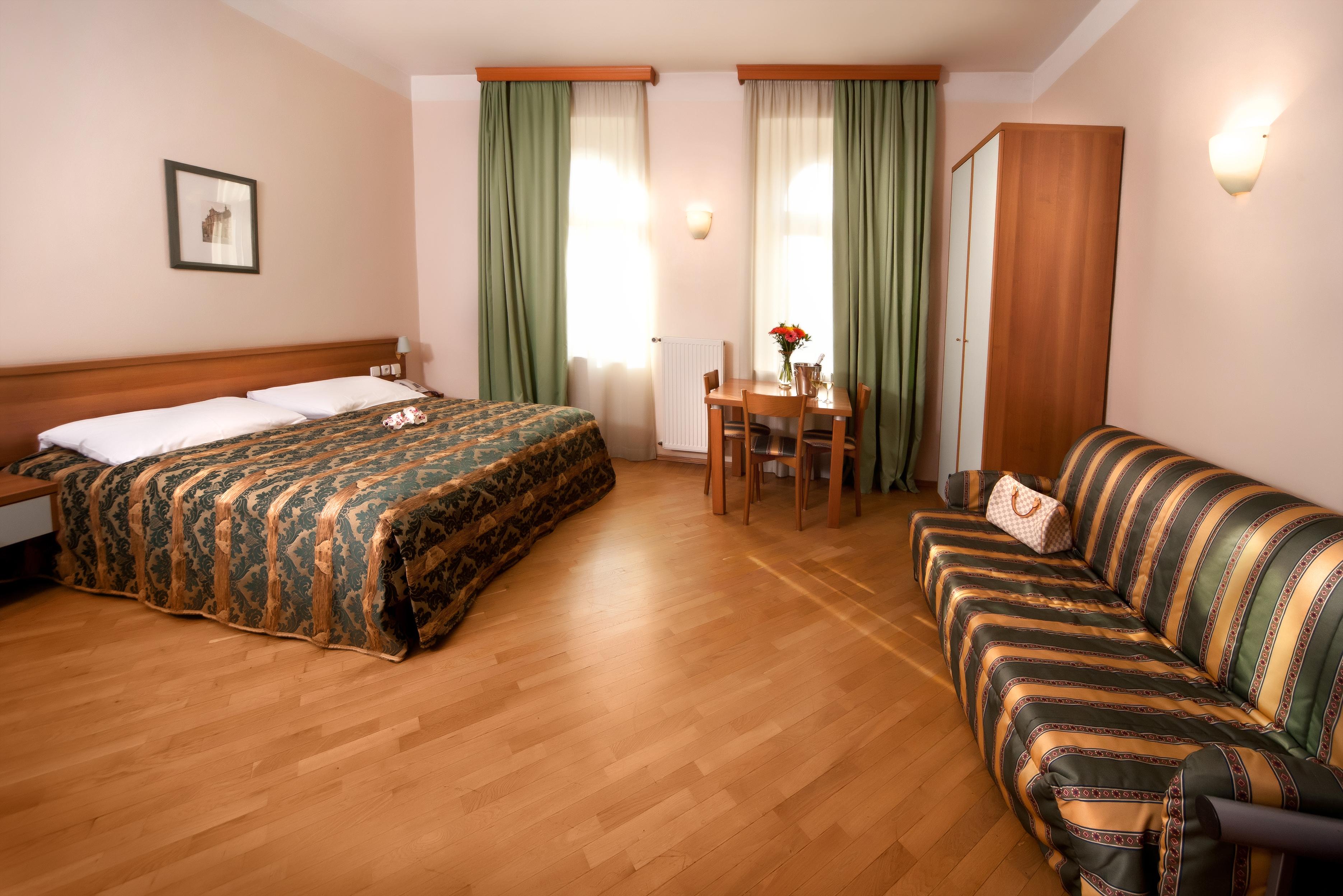 Select 3* Prag