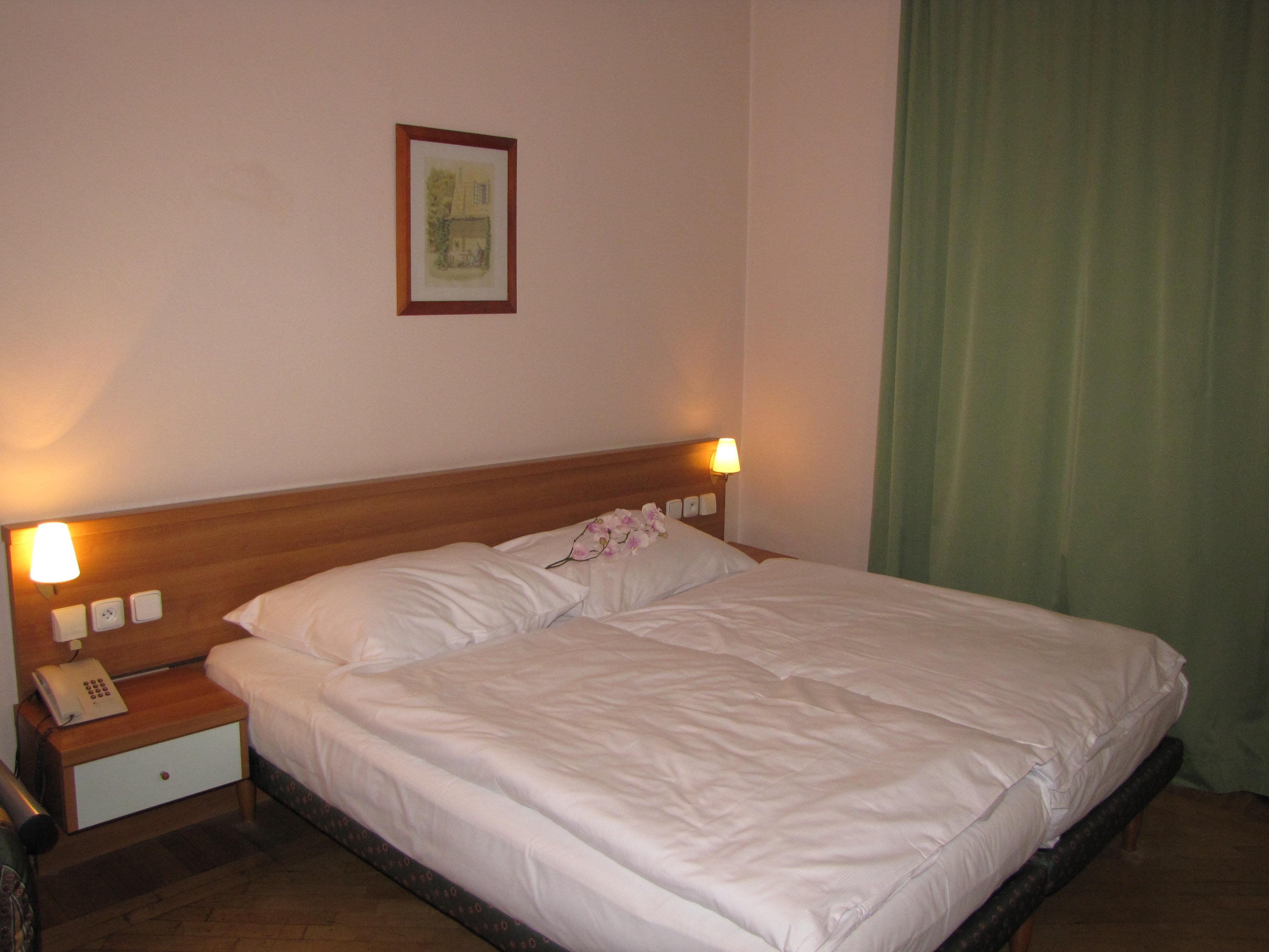 Select Otel 3*