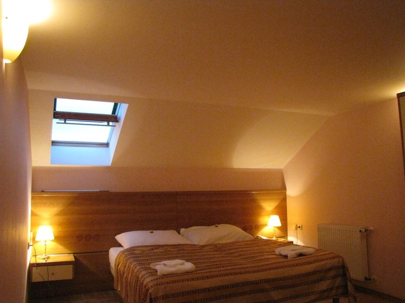 Otel Select 3*