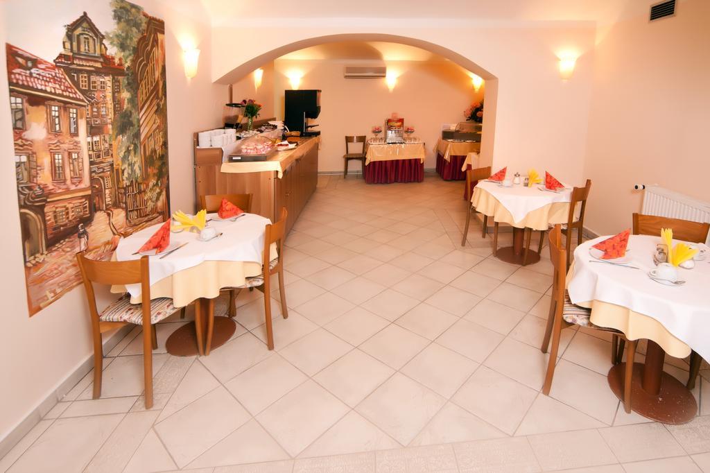 Select 3* Prag