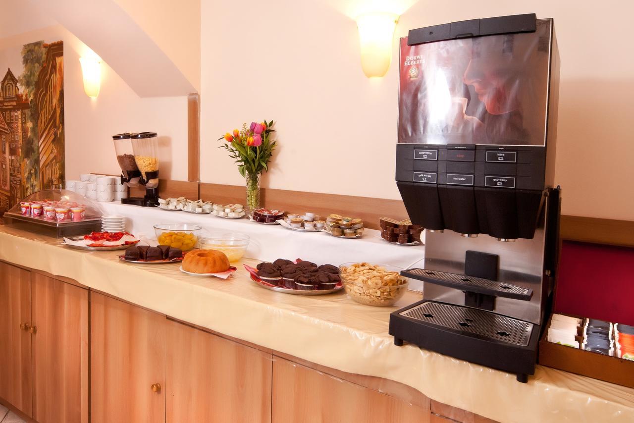 Otel Select 3*