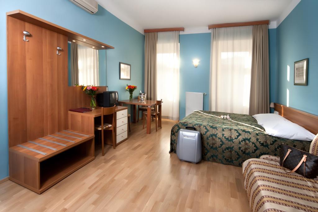 Select 3* Prag