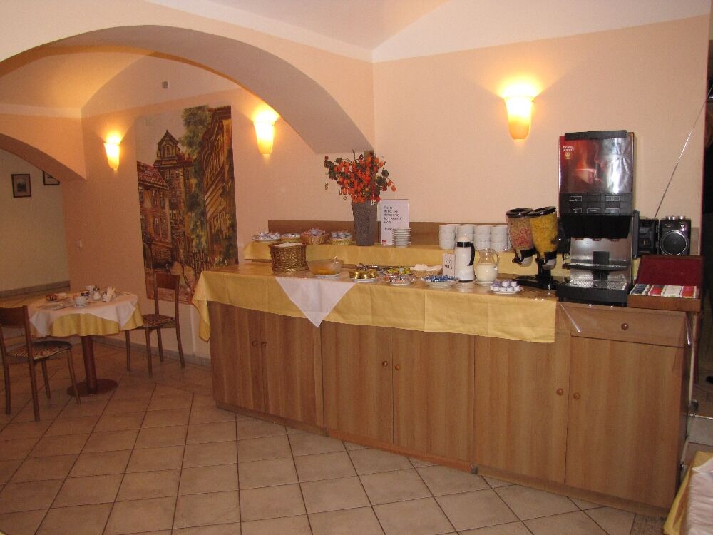 Otel Select 3*