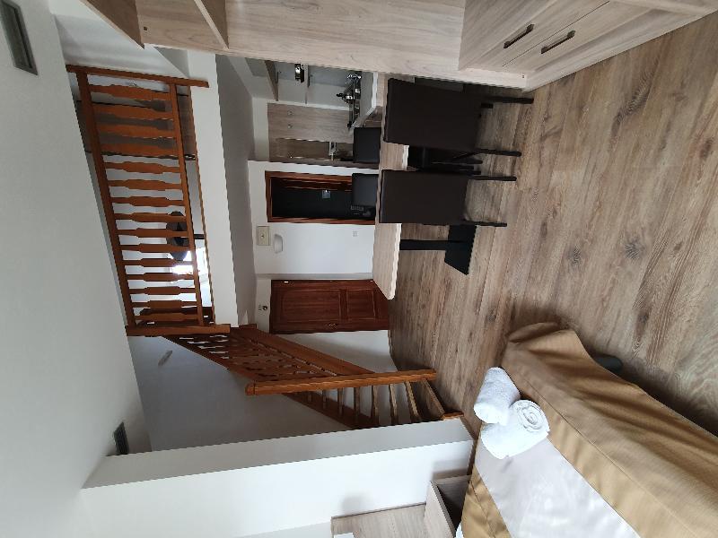 Otel Select 3*